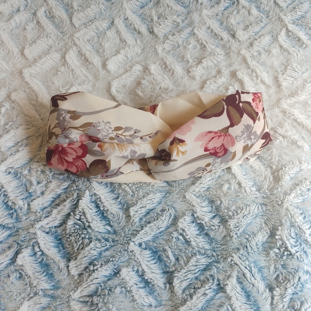 🌷 Beautiful boho floral headband